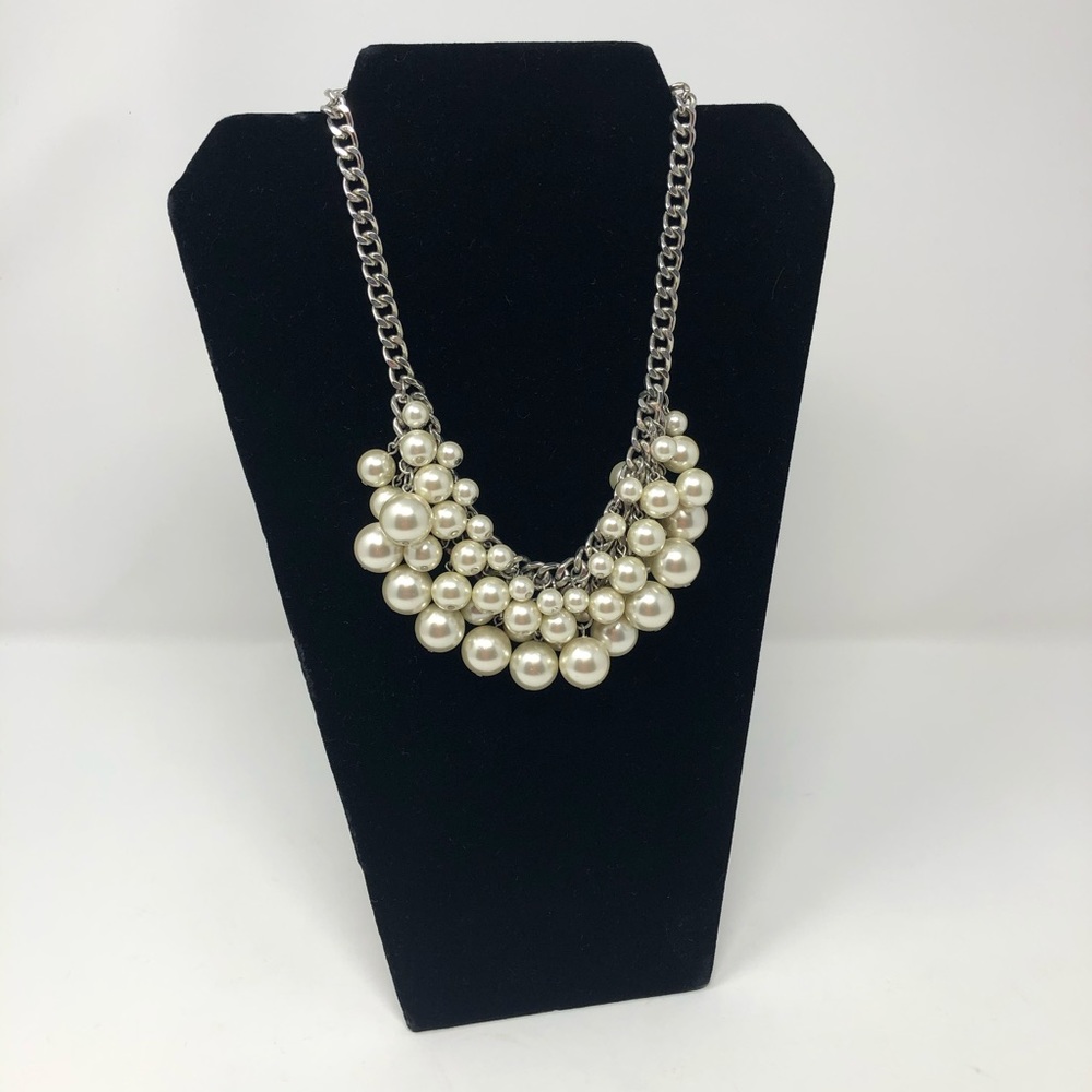 WHITE HOUSE BLACK MARKET Pearl  Statement Necklace